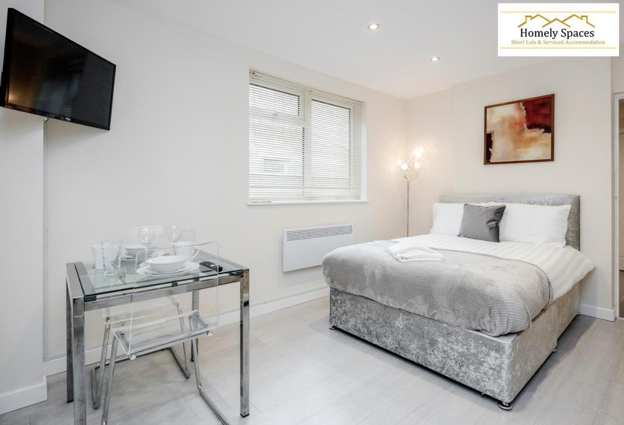 Bedford Hospital Victoria Apartments A And B By Homely Spaces Short Lets & Serviced Accommodation Kültér fotó