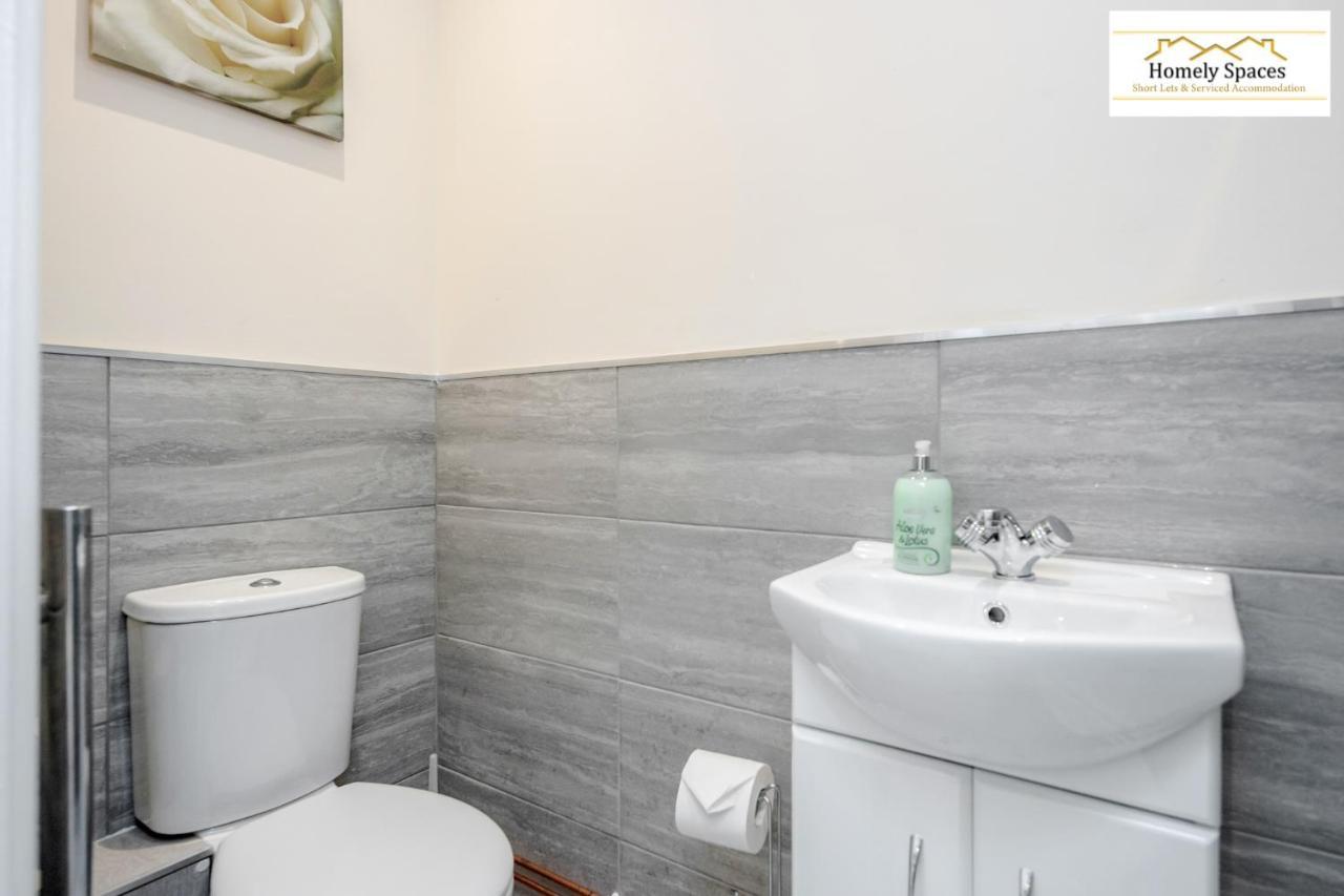 Bedford Hospital Victoria Apartments A And B By Homely Spaces Short Lets & Serviced Accommodation Kültér fotó