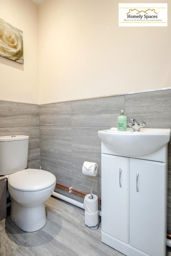 Bedford Hospital Victoria Apartments A And B By Homely Spaces Short Lets & Serviced Accommodation Kültér fotó